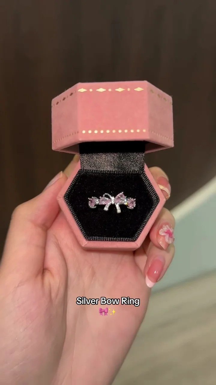 Elegant Silver Bow Crystal Adjustable Statement Ring