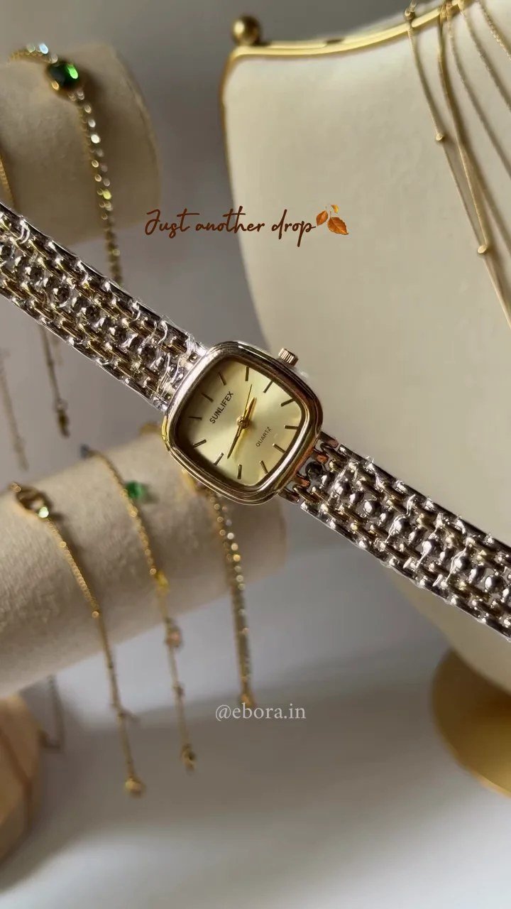 Vintage Squre Gold-Tone Bracelet Watch
